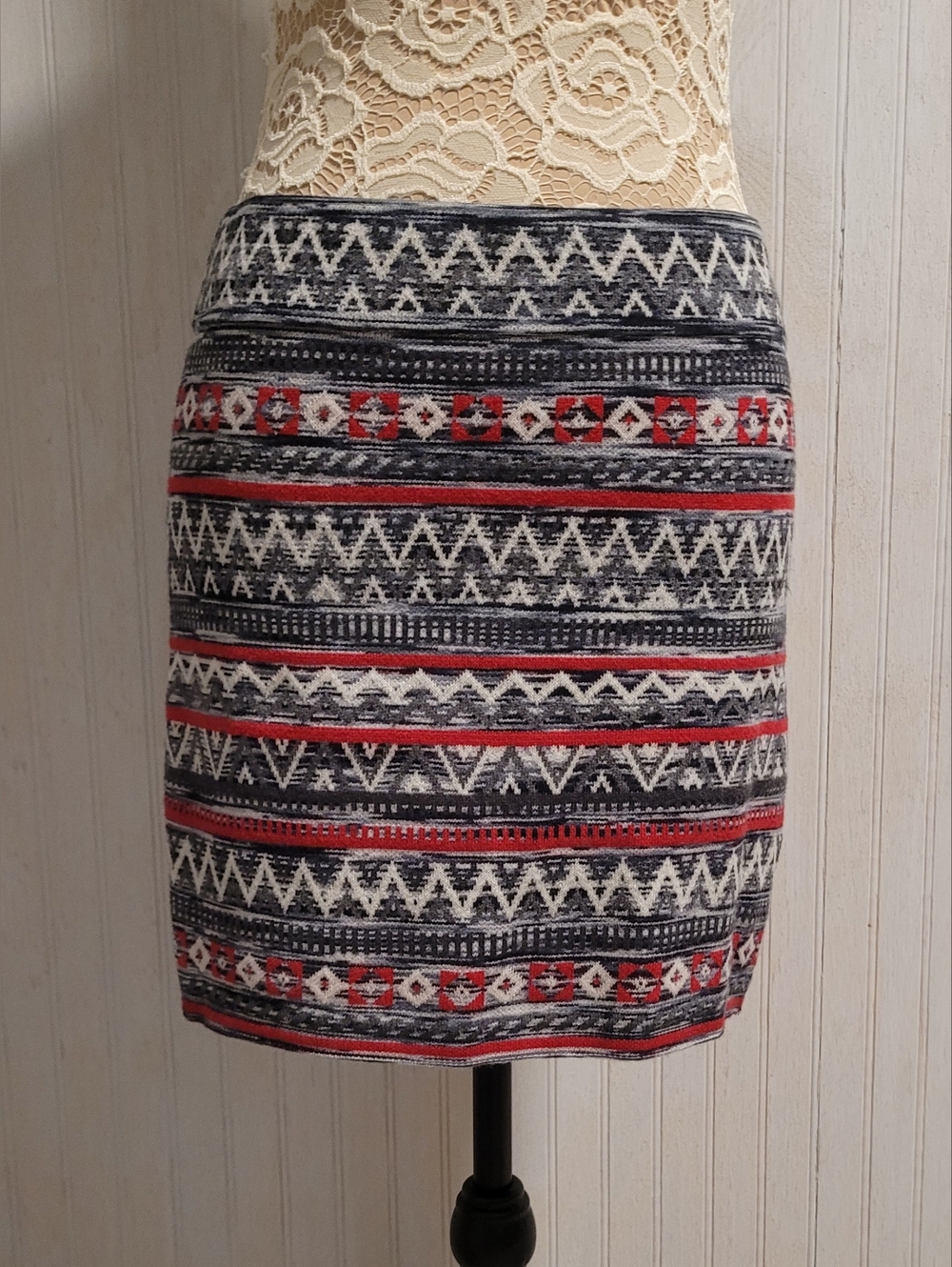 ​Krimson Klover Red Geometric Southwestern Wool Blend Mini Skirt Size S